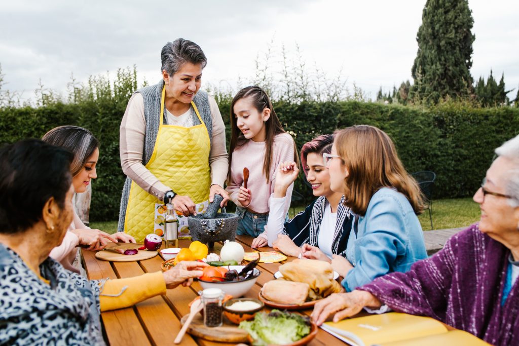 El Día de la Madre: Mexican Mother's Day Explained